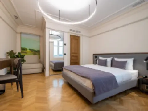 オンザスクエア リヴィウのホテル