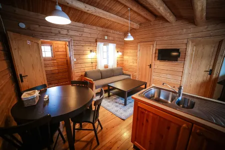 Vesterland Feriepark Hytter, Hotell og Leikeland