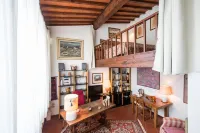 Independent Loft on Florence's Hills