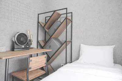 Cozy Stay 2Br at Serpong Garden Apartment Hotels in Cibogo