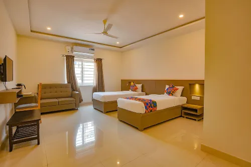 FabHotel Champion Gateway - Yelahanka Hotels in Yelahanka