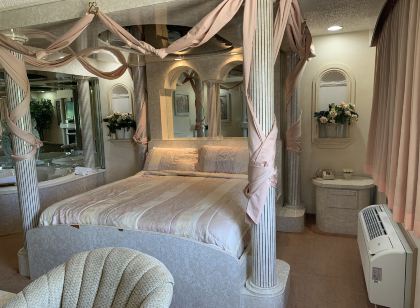 Designer Inn and Suites