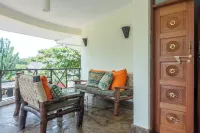 Black Pearl - Luxury Villa with Private Pool - Near Beach Hotels in Galu Beach