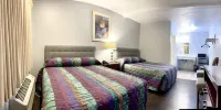 Emerald Best Motel - Parking