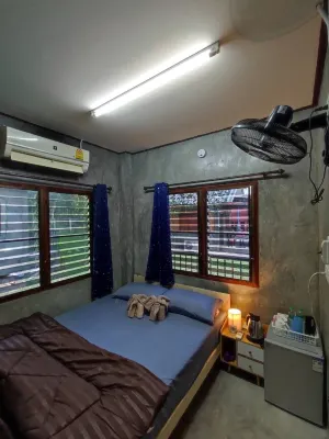 BaanThai Nakano Homestay Hotels in Saluang