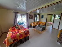 Fare Mama Rota - au Bord de l'océan Hotels in Raiatea