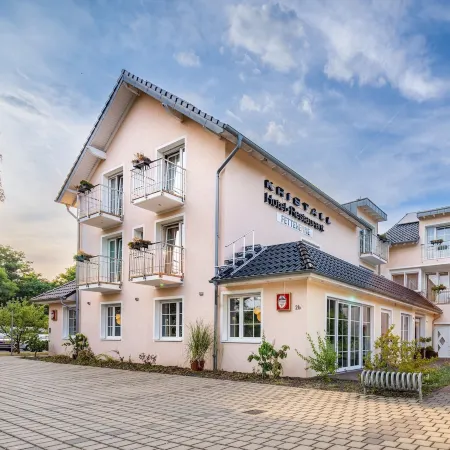 Kristallhotel Fettehenne