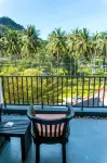 Samaya Wellness Resort - Mountain view