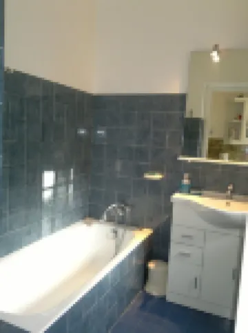 SAINTE-MAXIME - Accommodation with garden and veranda in swimming pool, tennis area