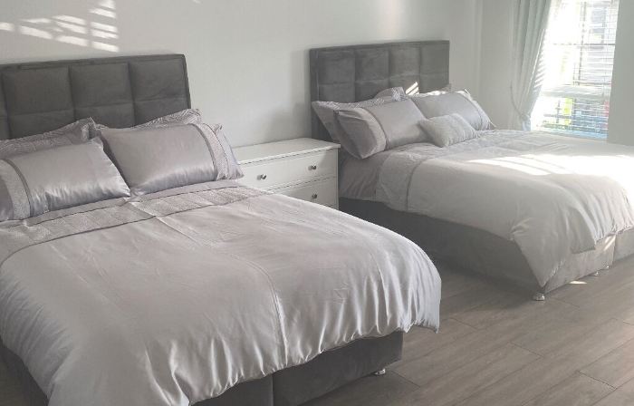 Modern 3-Bed Apartment in Magherafelt Sleeps 8