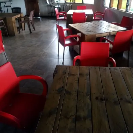 Albizia Club Nakuru Отели в г. Ронгай