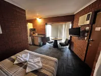 Two Rivers Motel Hotels in Buronga