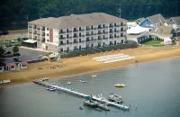 Parkshore Resort Hotel a 
