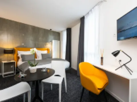 Ténéo Apparthotel Talence - Espeleta Hotels near Saint Augustin