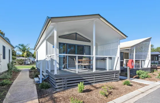 倒影渡口保留 - 假日公園