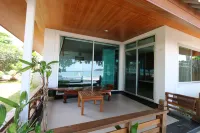 มารีน เฉวง บีช รีสอร์ท - 3 ดาว