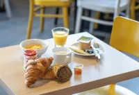 B&B Hotel Brive-la-Gaillarde - petit déjeuner