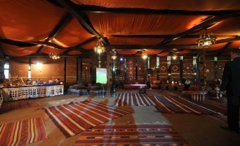 Grand Pyramids Hotel