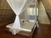 Aurora Lodge Hotels in Analanjirofo