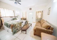 ClarenceVille Villa Apartments - Apartment