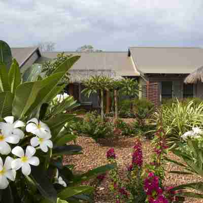 Mantra Frangipani Broome Hotel Exterior