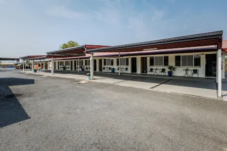 Sun Valley Motel Biloela Отели в г. Билоила