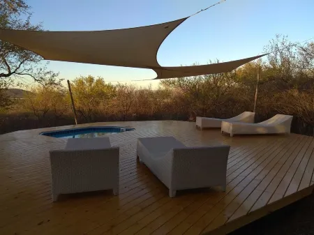 Thulani Game Lodge and Eco Estate