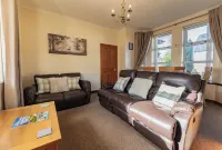 Darwin Cottage Self Catering in Elgin Hotels near True Jesus Church