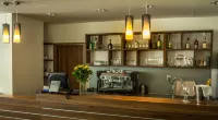 Hotel Saffron - bar