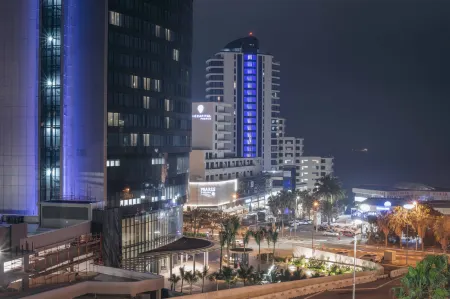 The Pearls of Umhlanga, or Oceans Apts