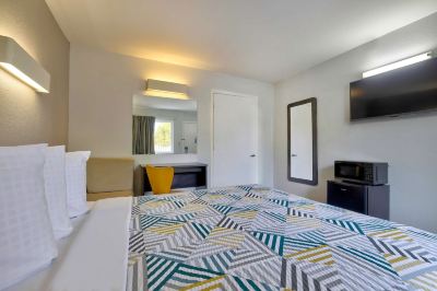 バリアフリー対応ルーム(クイーン)(禁煙) モテール 6 オシュコシュの写真