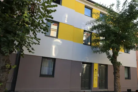 Apartmány U Gigantu Отели рядом с достопримечательностью «House No. 83 in Prazska Street»