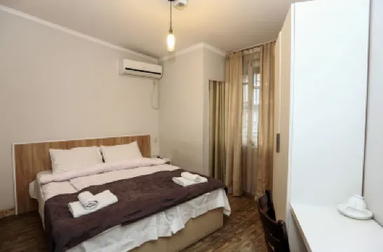 Rustaveli 36 Hotels near Tbilisi Railway Station