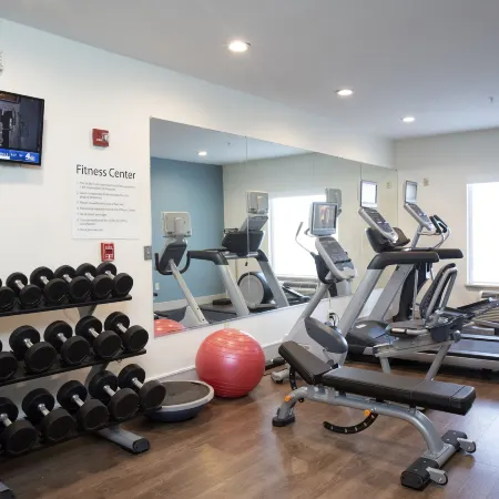 Holiday Inn Express & Suites CHESTER-MONROE-GOSHEN by IHG
