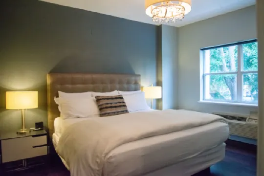 The EO Inn - Downtown Orlando