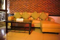 St Augustine Apartment & Hotel Hotels in Kinazi