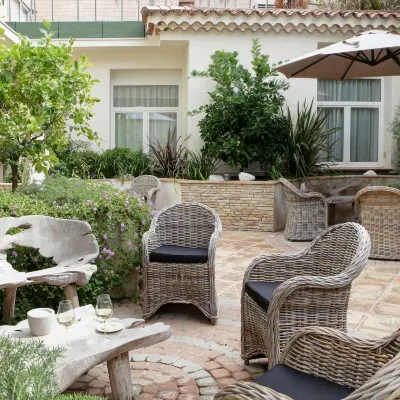 Best Western Premier Le Patio des Artistes - Cannes Hoteles cerca de Abadía de Lérins