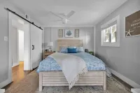 Canal Front, Renovated Condo with Boat Slip! Only 2 Blocks from the Beach.