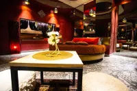 Silk Motel Hotels in Cornegliano Laudense