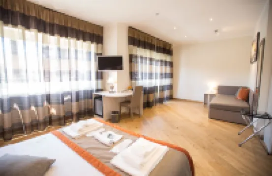 Vatican City Relais Hotel berhampiran Villa Mater Redemptoris Zarándokház