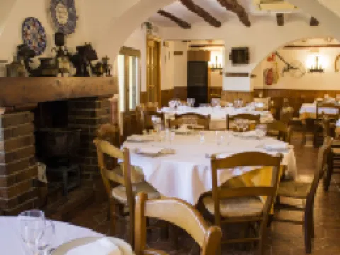 Restaurante Pensión Mariola Hoteles en Agres