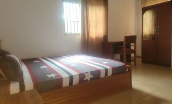 Assembly Hotel - Esiama