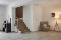 Grand Apollon Villa Hotels in Saronikos