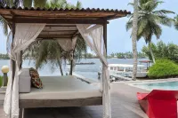 Hotel Coucoue Lodge - piscina