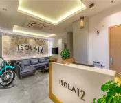 Isola 12 Hotel - Airport Shuttle