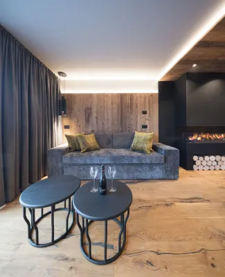 Dolomiti Exclusive Your Mountain Suite - Bed and Breakfasts