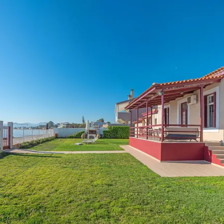 Costa Vasia Suites & Apartments
