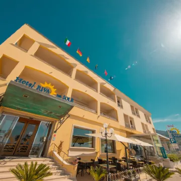 Hotel Riva Del Sole Hotels near Cefalù Cathedral