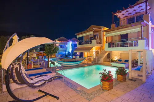 All Saints Villas - 4-Star