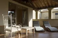 Domaine des Escaunes Hotels in Cabrieres
